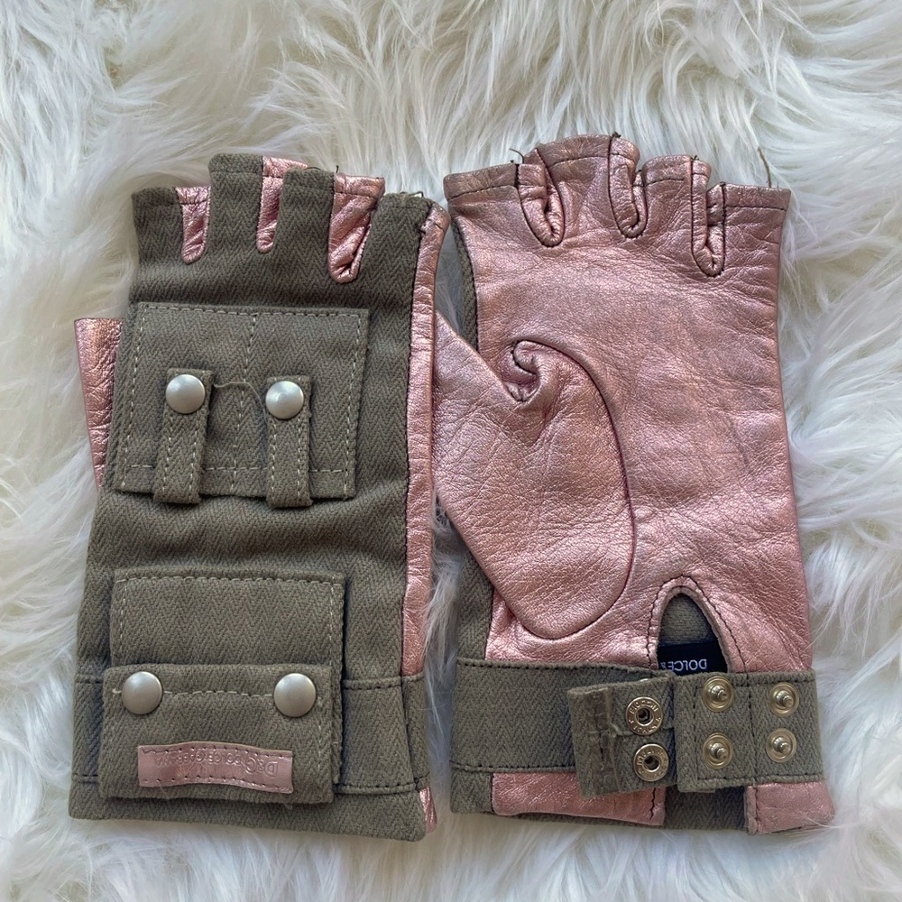 Vintage D&G gloves, metallic pink leather and army green! Omg